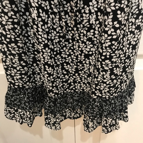 Ya Brand Dress - Picture 4 of 5